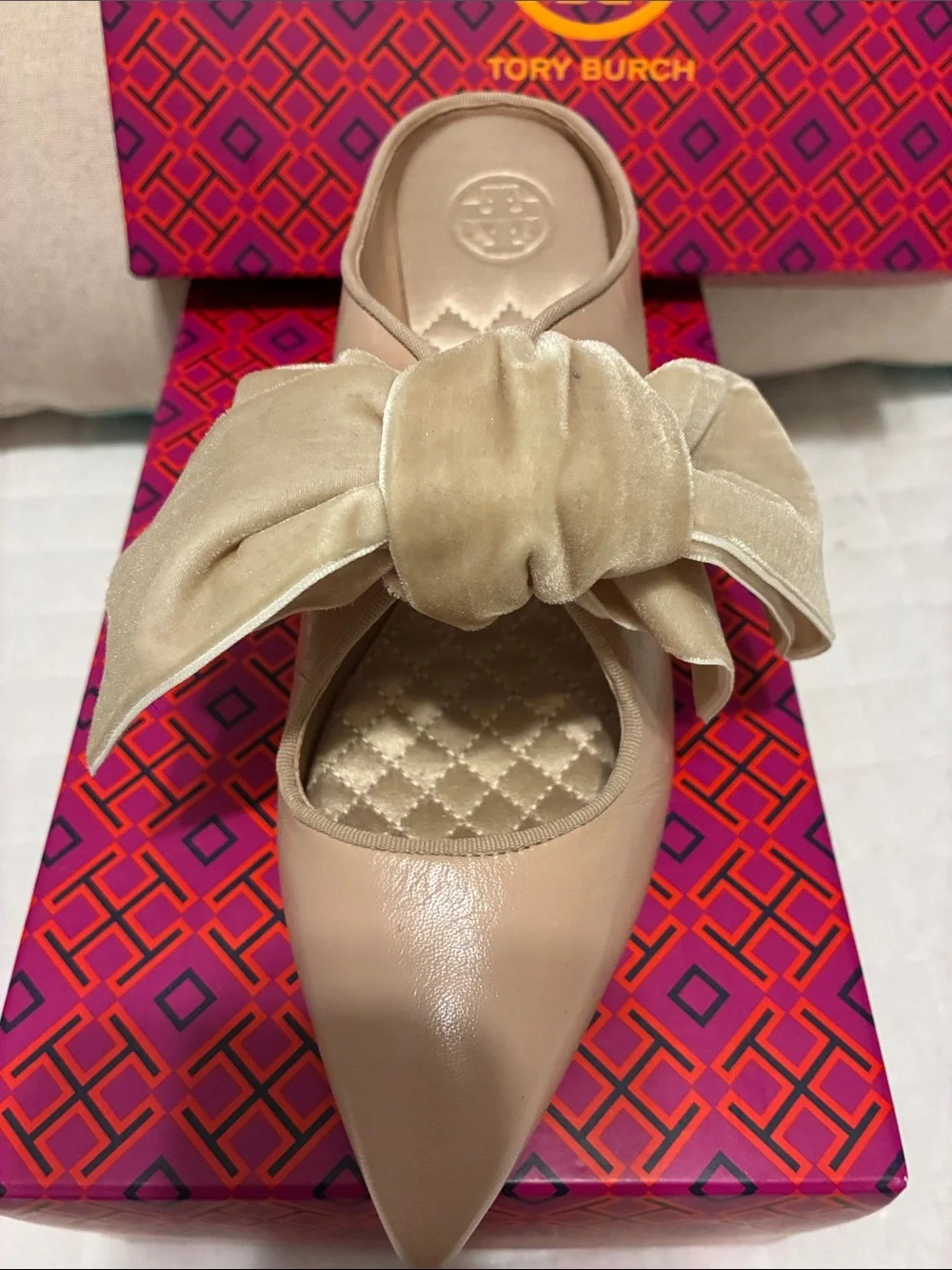Tory Burch Blush Beige Bow Pointed-Toe Mules size 6M